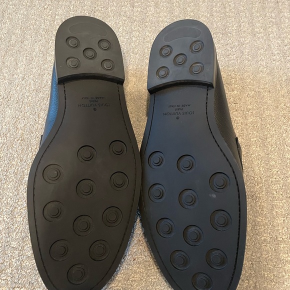Louis Vuitton Men’s Black Leather Loafer Dress Shoes with LV Logo Size 10 - Picture 3 of 5